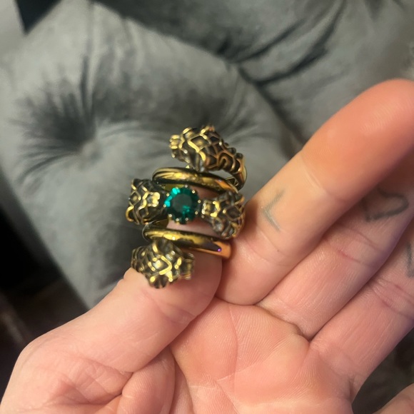Gucci ring. Think it’s a side 7-8. - Picture 4 of 10